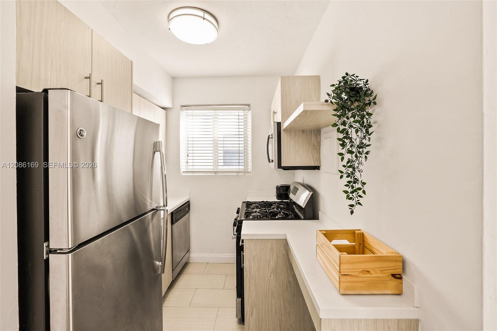 7340 Harding Ave # 17 — Photo 4
