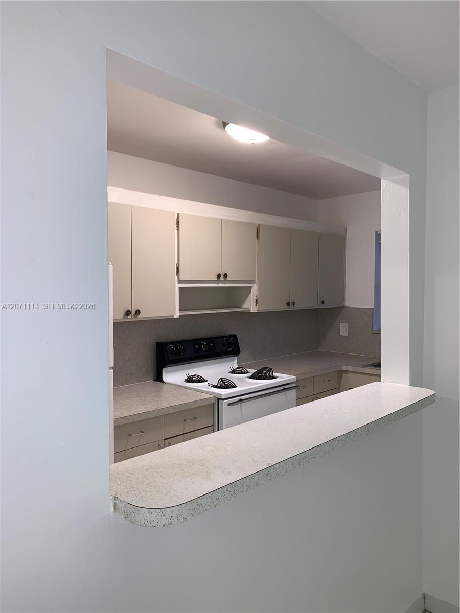 2612 Johnson St # 4 — Photo 5