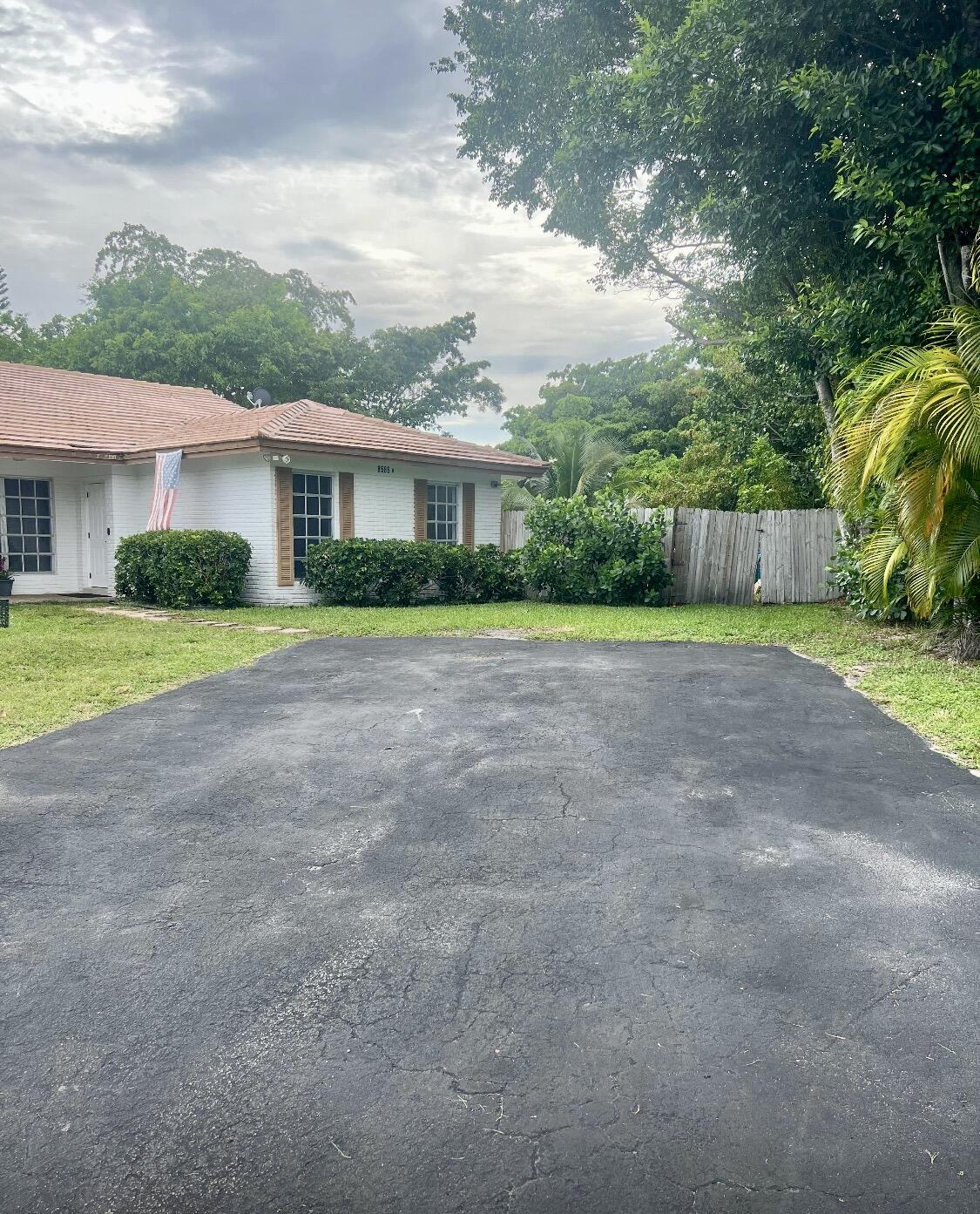 8586 NW 23rd Manor, Coral Springs FL 33065