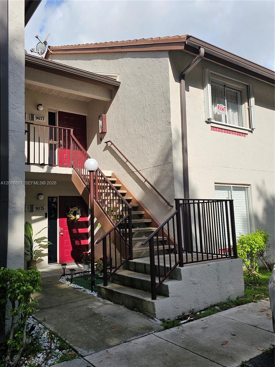 9077 SW 138th Pl # 9077 — Photo 2