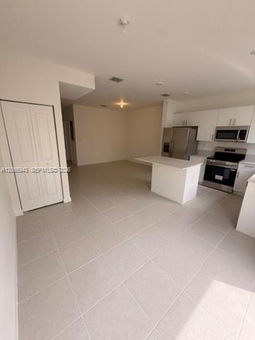 2560 SE 25th Road # 2560 — Photo 3