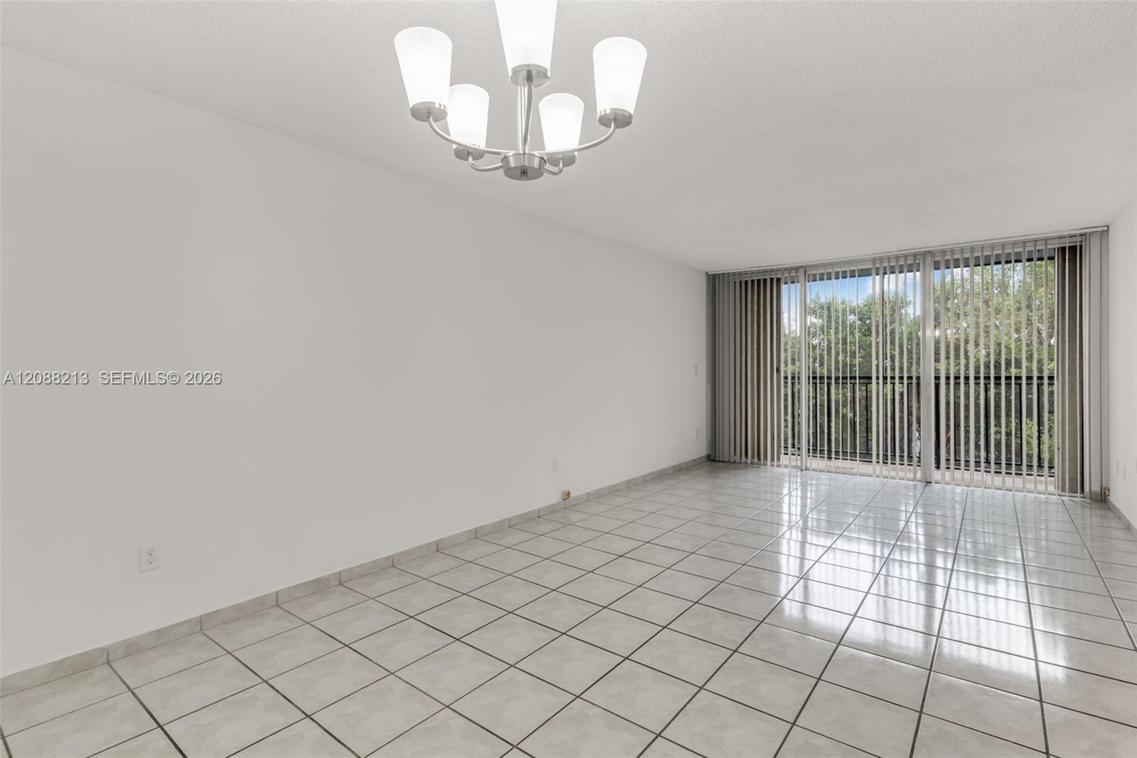 210 Fontainebleau Blvd # 410 — Photo 5