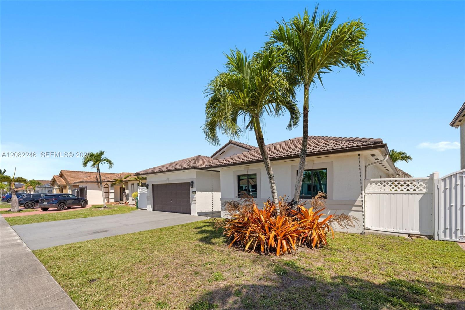 15979 SW 53rd Ter — Photo 3