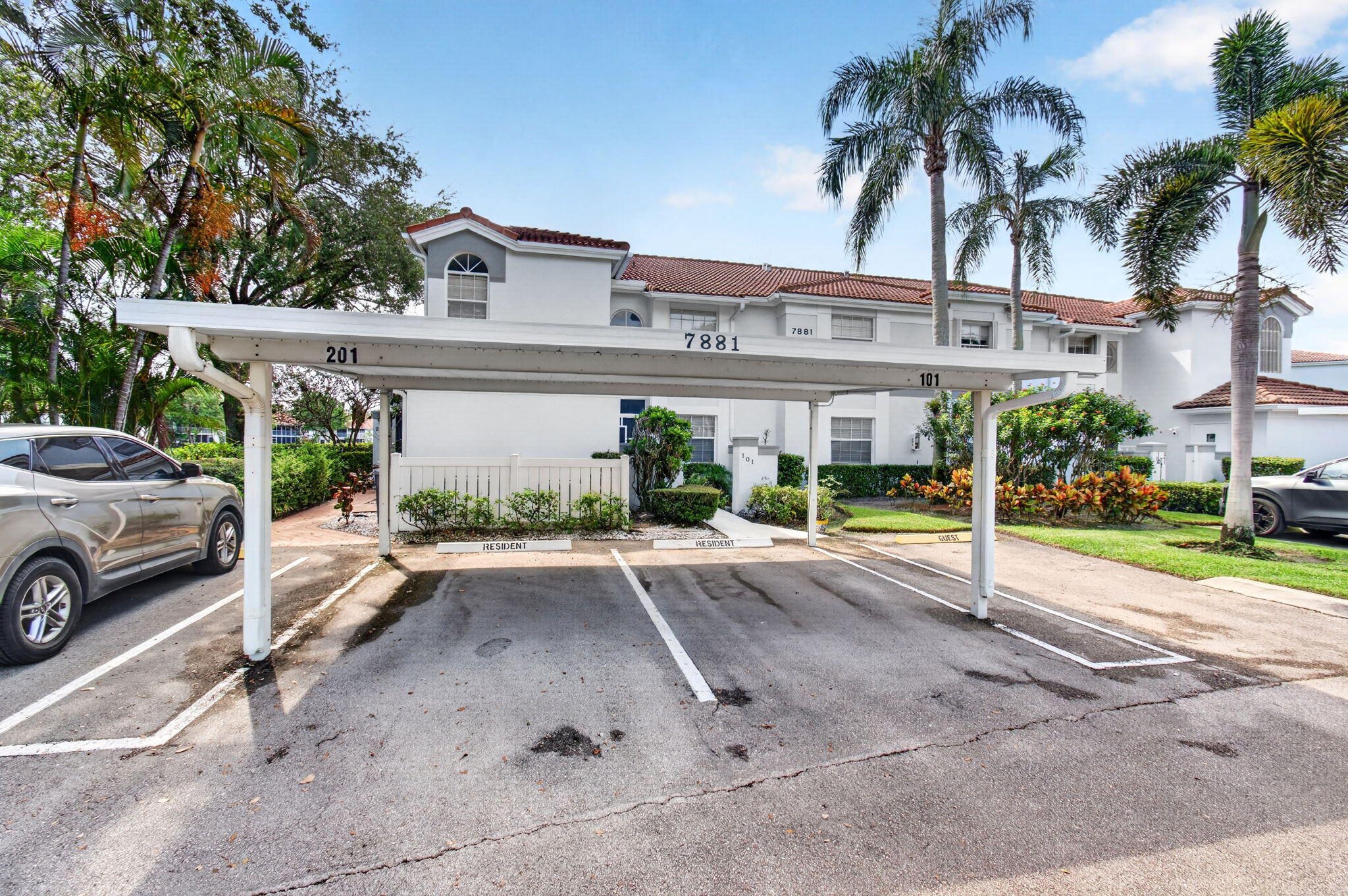 7881 WHISPERING PALMS Drive # 101, Boynton Beach FL 33437