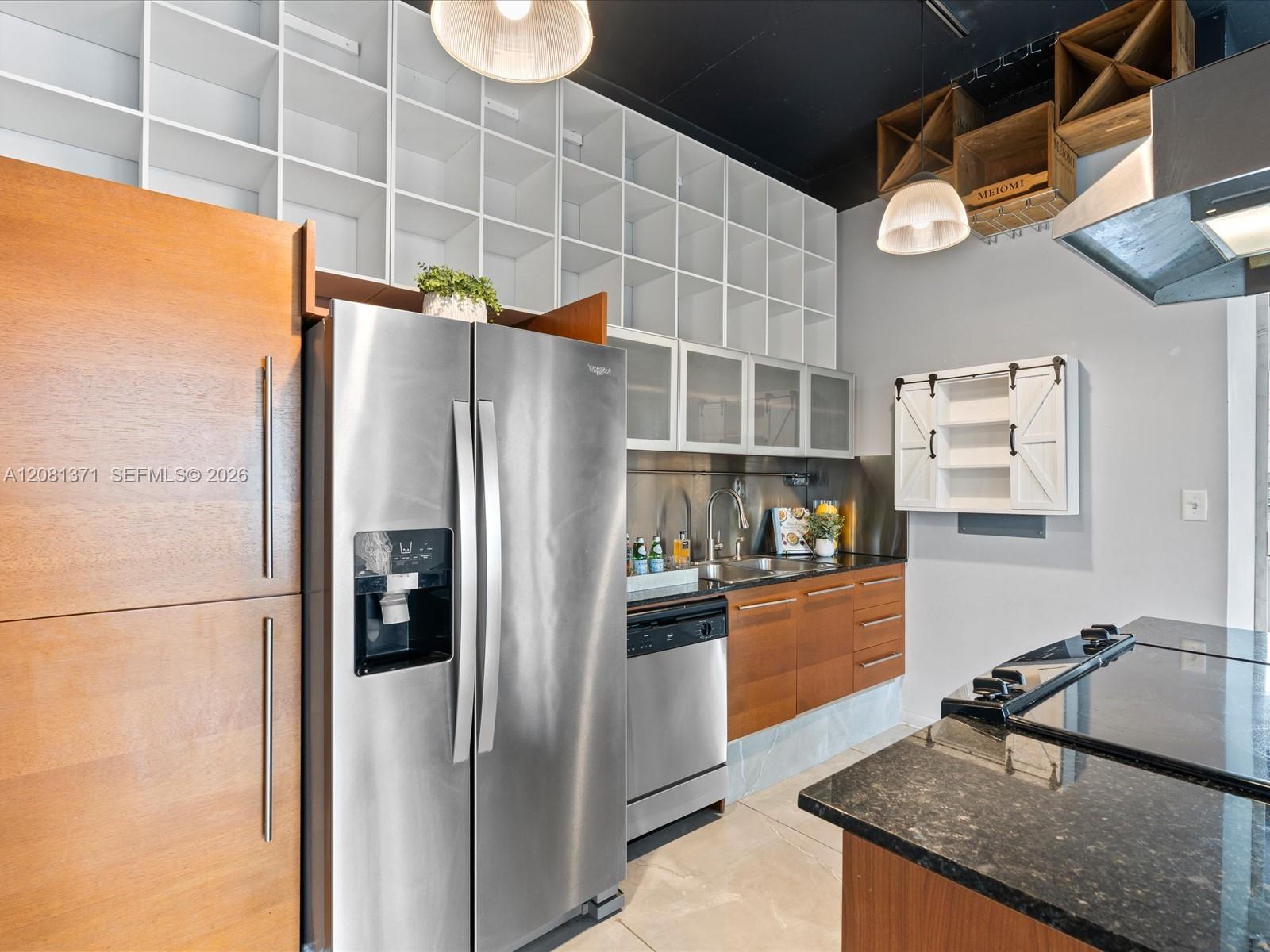 10 SW South River Dr # 715 — Photo 4