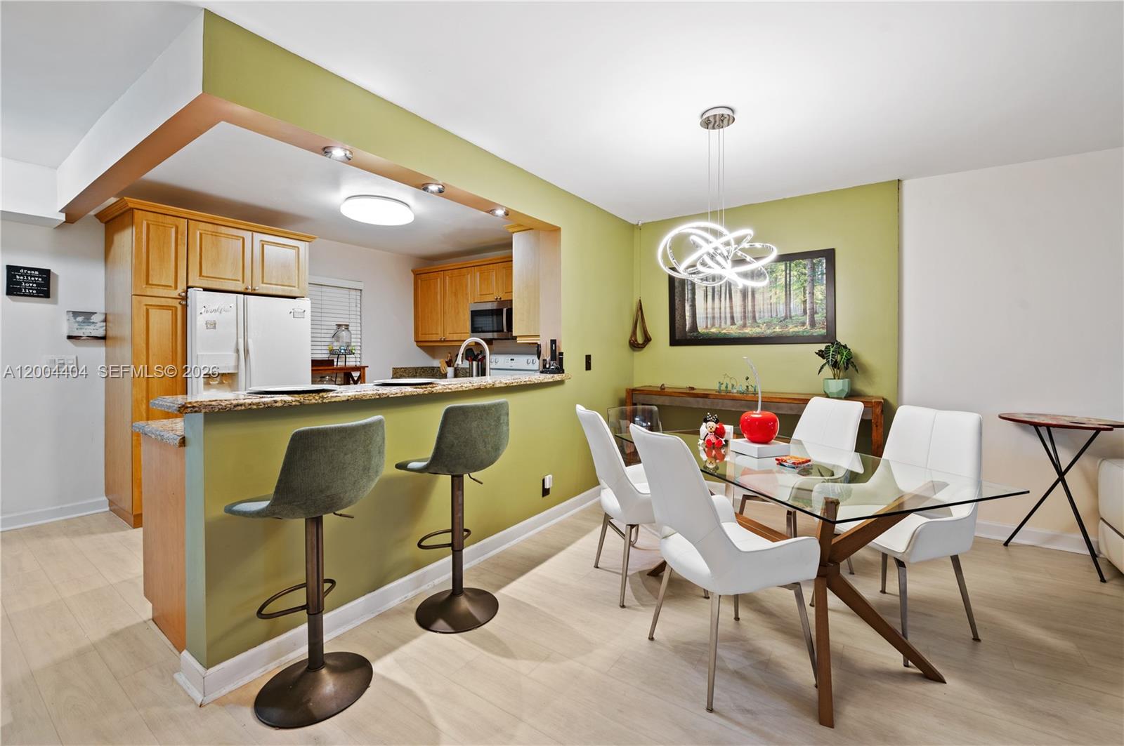 424 SE 10th St # 104, Dania Beach FL 33004