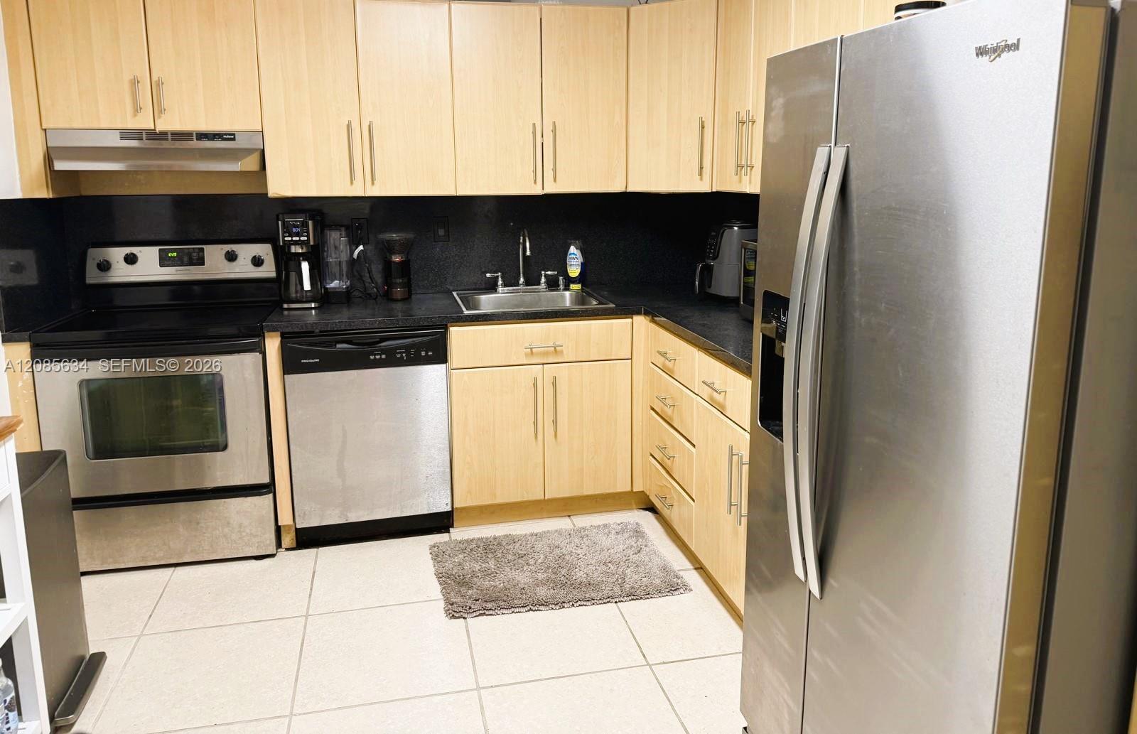 2450 NE 135th St # 502 — Photo 4