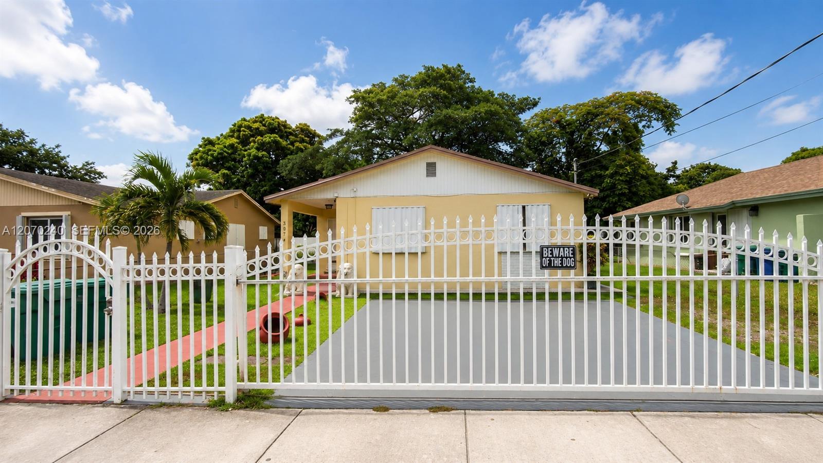 3074 NW 64th St, Miami FL 33147