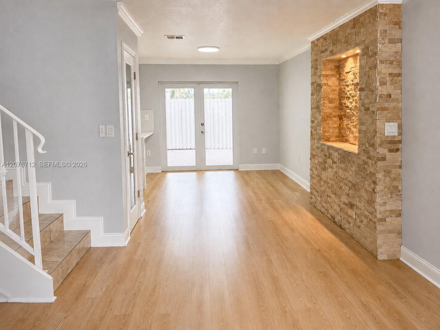 7429 NW 182nd St — Photo 3