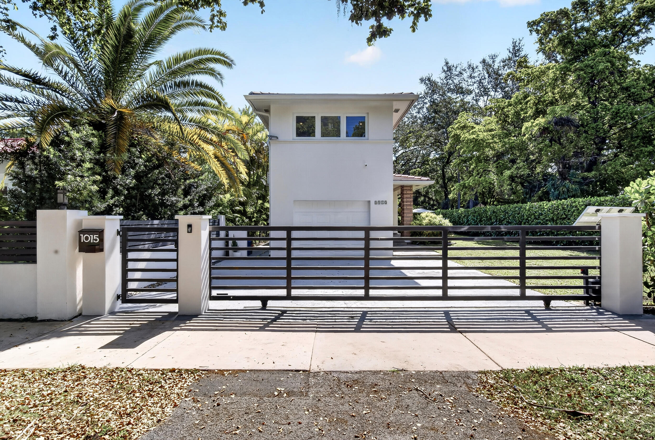 1015 Madrid Street — Photo 3