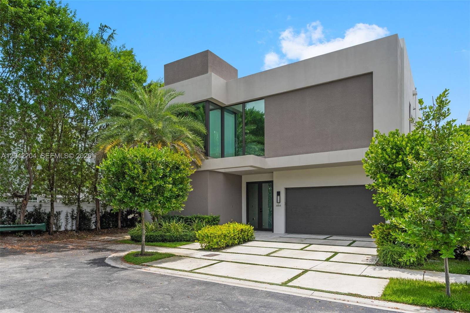 6814 NW 104th Ct, Doral FL 33178