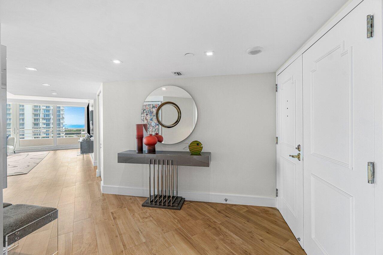 FOYER ENTRANCE