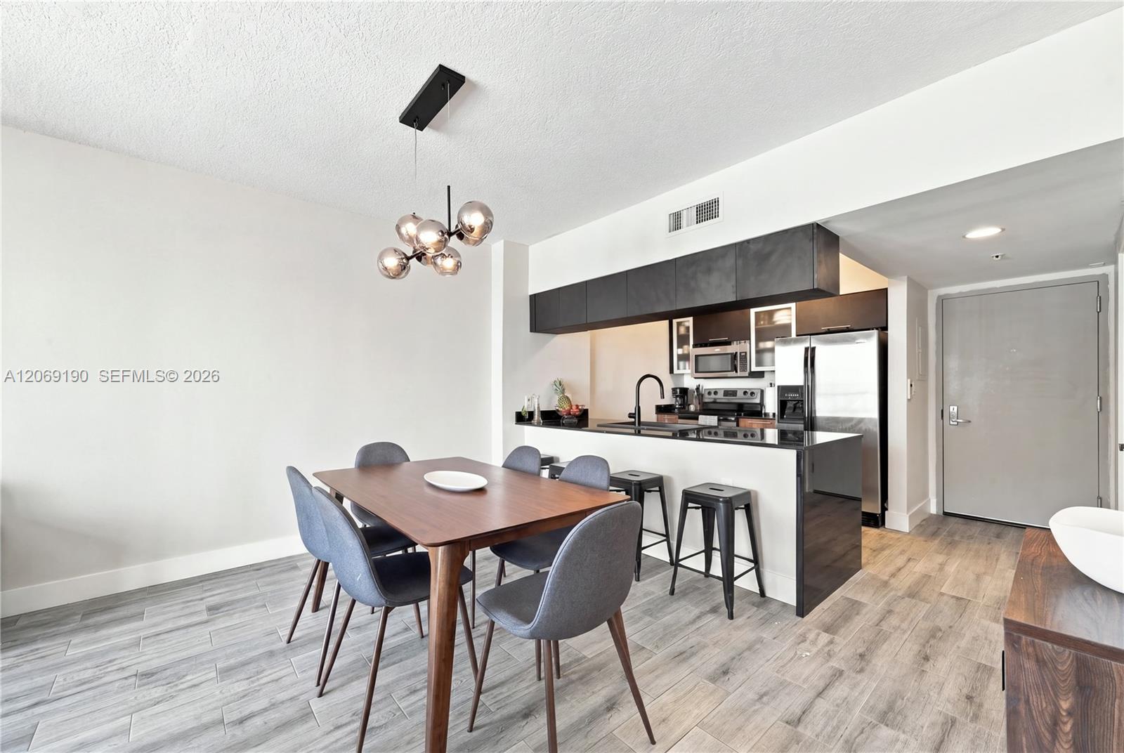 1750 N Bayshore Dr # 1912 View 2