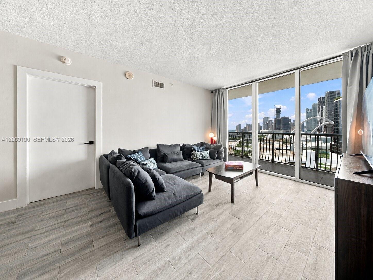1750 N Bayshore Dr # 1912 View 6