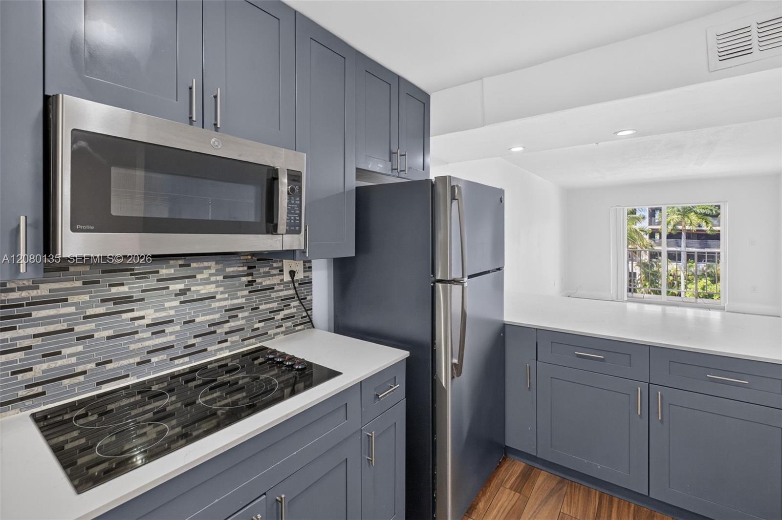 453 SW 2nd St # 301C — Photo 3