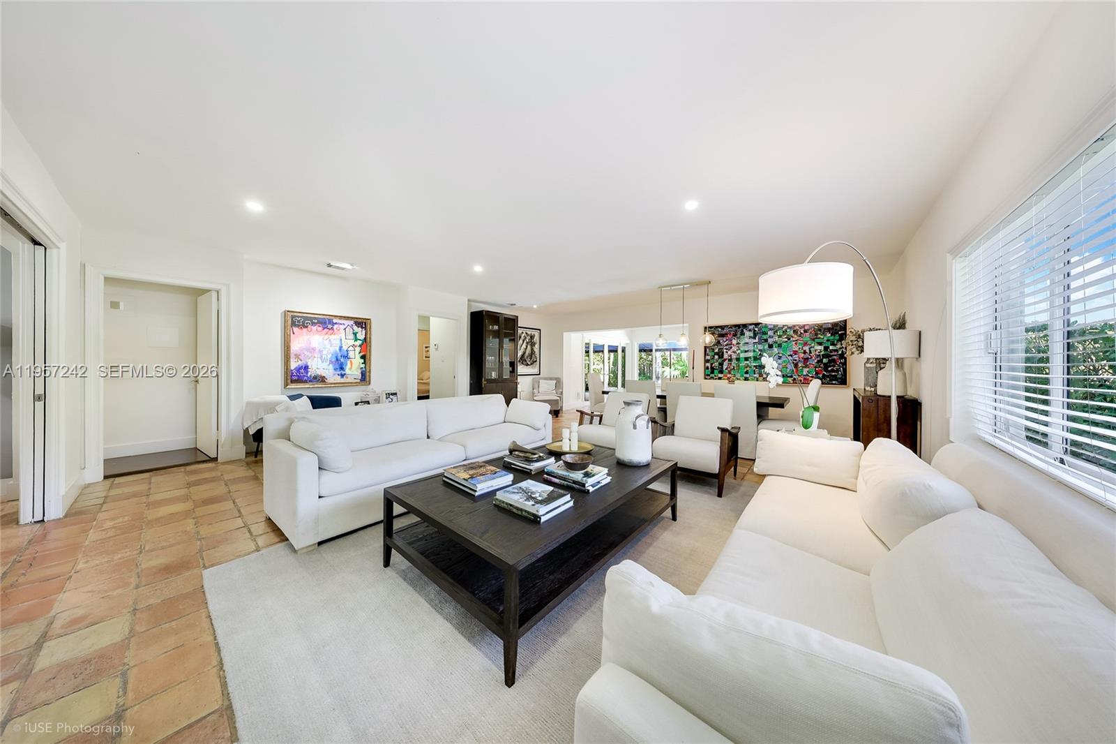 526 Satinwood Dr — Photo 5