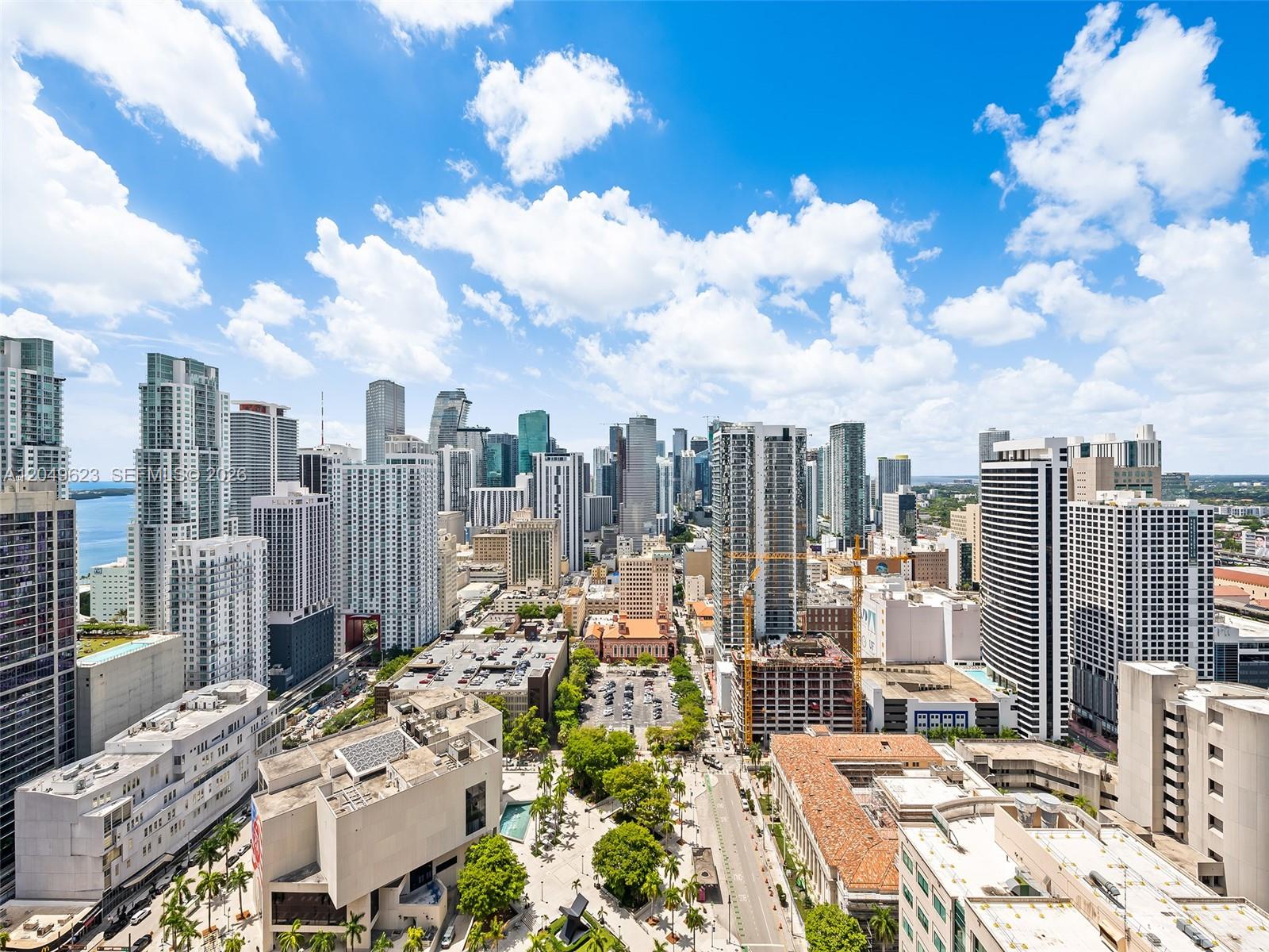 121 NE 5th St # 3703, Miami FL 33132
