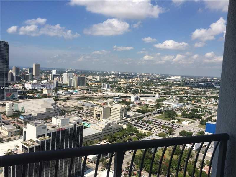1750 N Bayshore Dr # 4912 — Photo 3