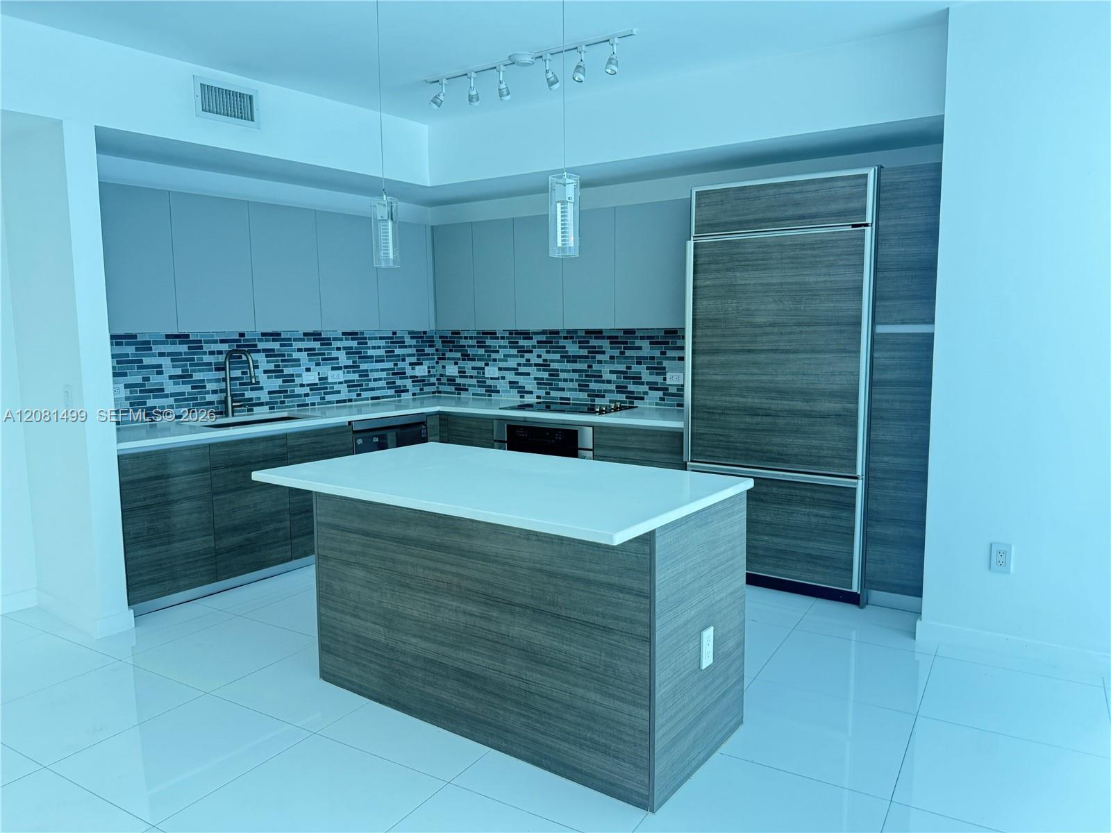1100 S Miami Ave # 1210 — Photo 3