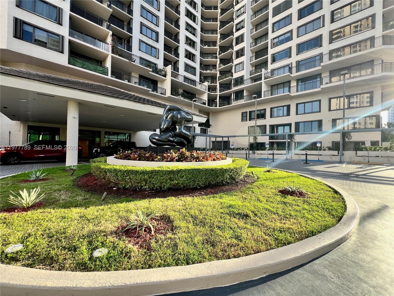 540 Brickell Key Dr # 202, Miami FL 33131