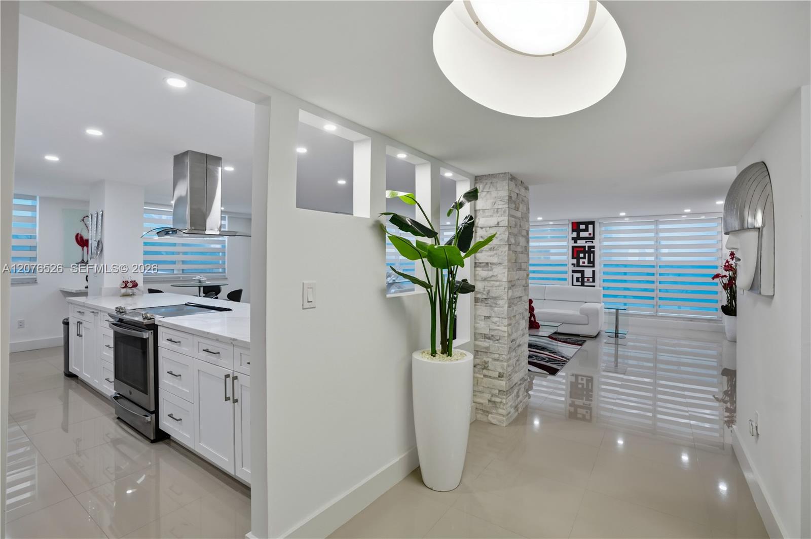 2751 S Ocean Dr # 301S — Photo 2