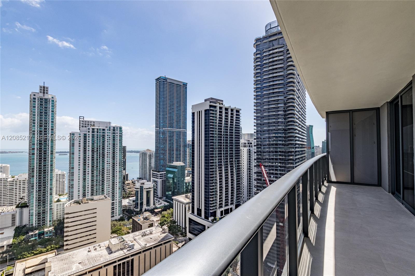45 SW 9th St # 3302 — Photo 3