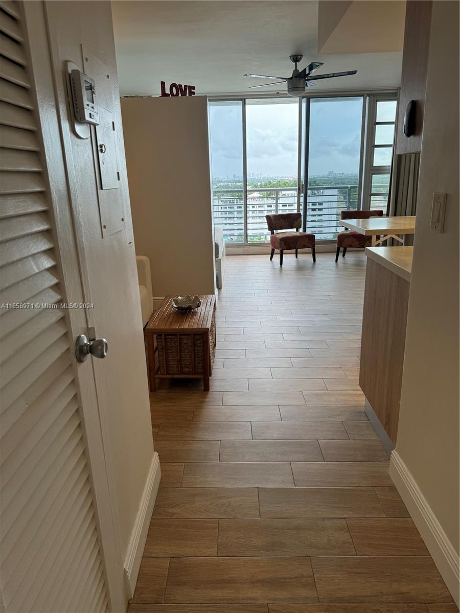1720 Harrison St # 15F — Photo 4