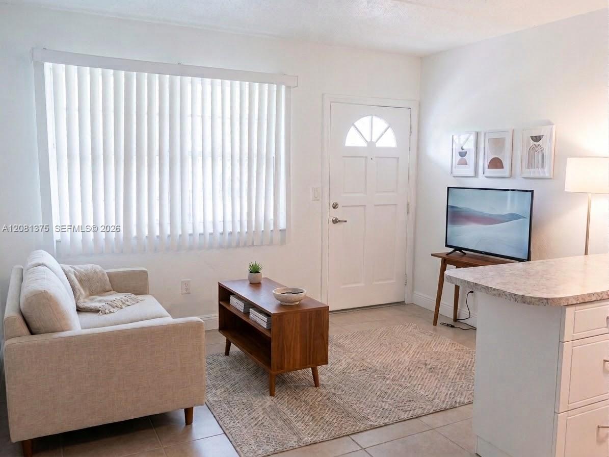 3251 SW 44th St # 205 — Photo 2