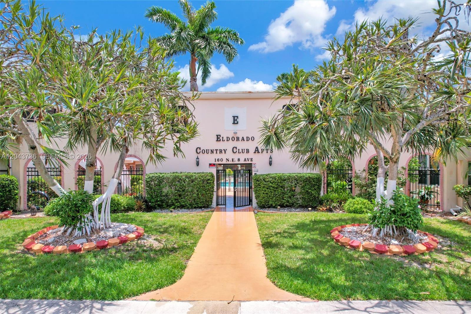 160 NE 8th Ave # 27A, Hallandale Beach FL 33009