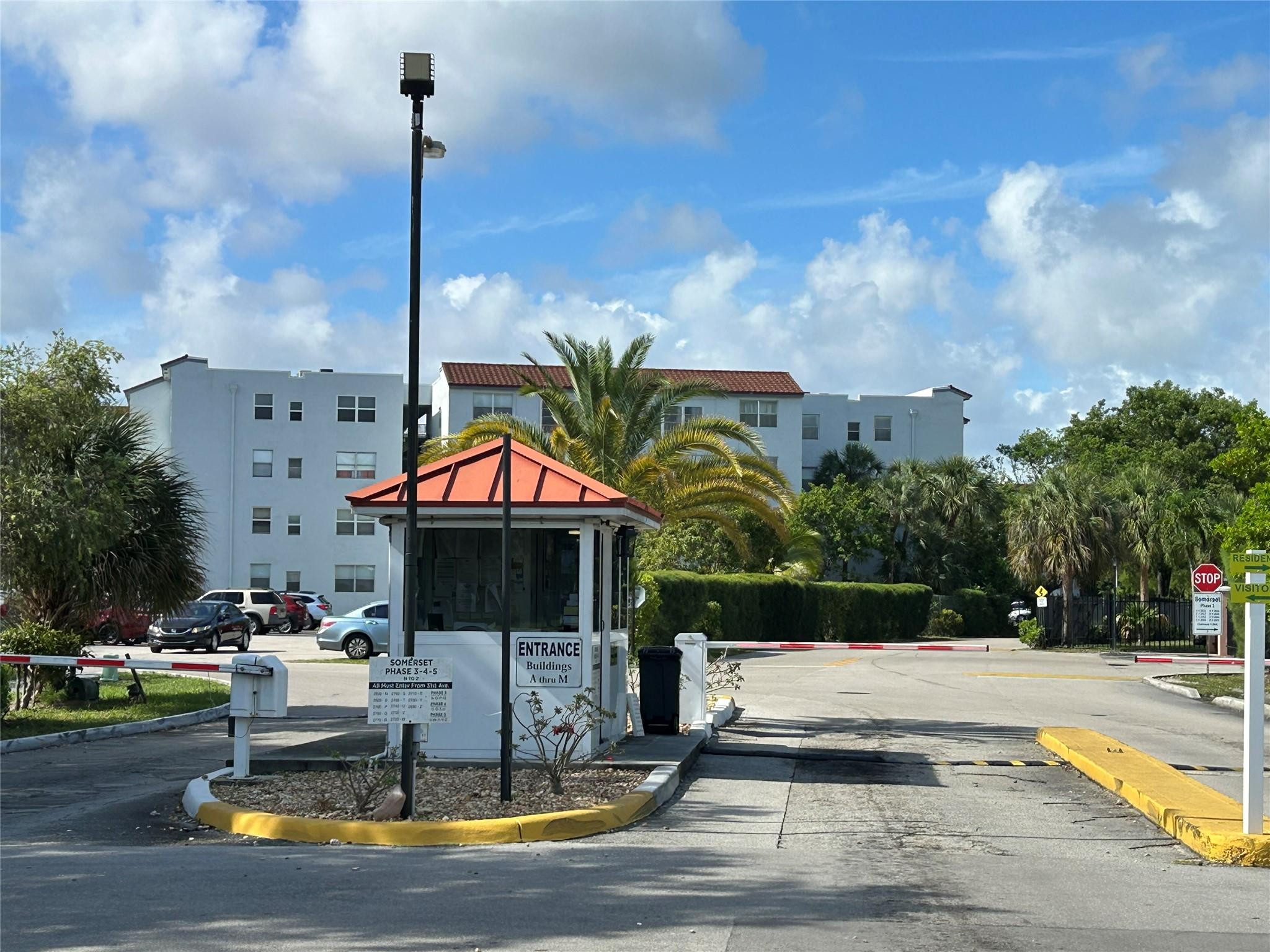 2800 Somerset Drive # 109J, Lauderdale Lakes FL 33311