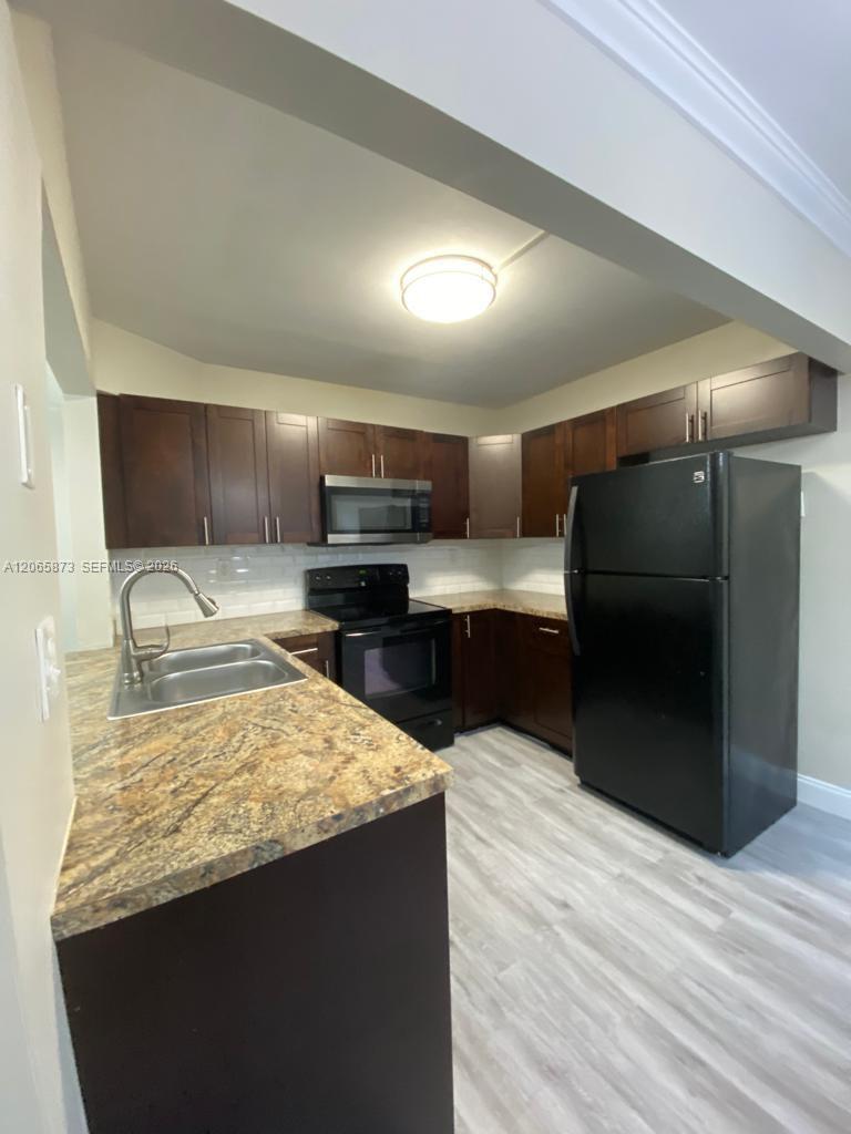 446 NE 210th Cir Ter # 6A — Photo 3