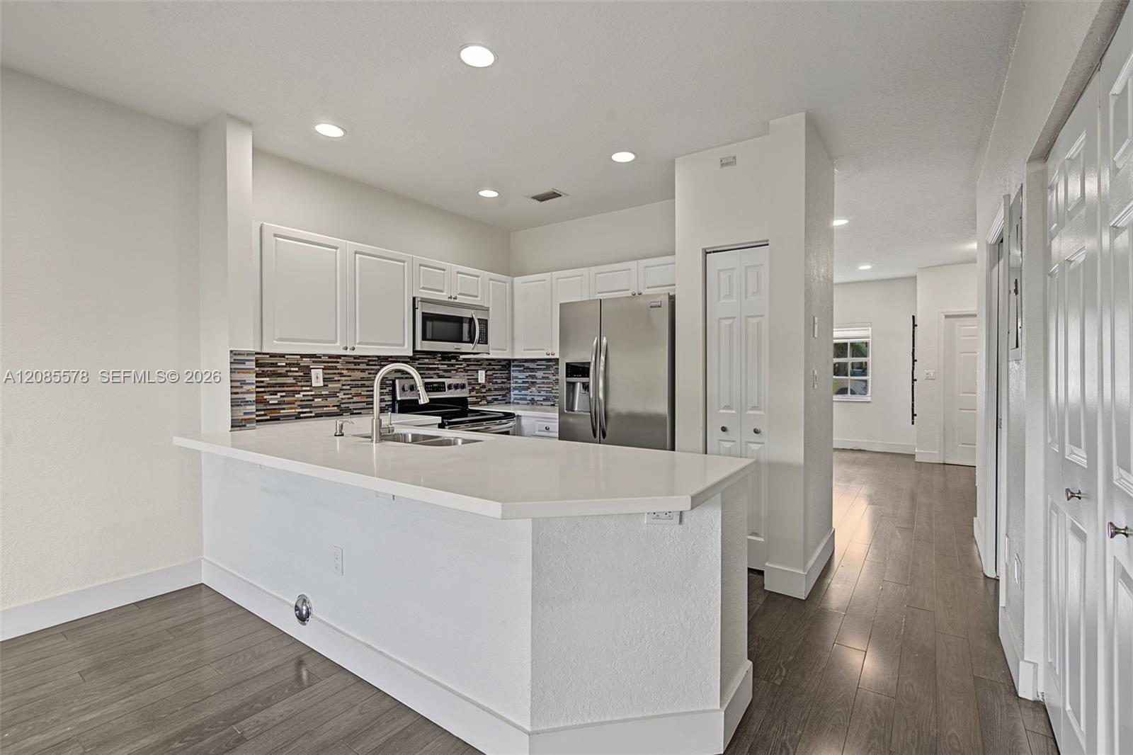 5779 NW 116th Ave # 104, Doral FL 33178