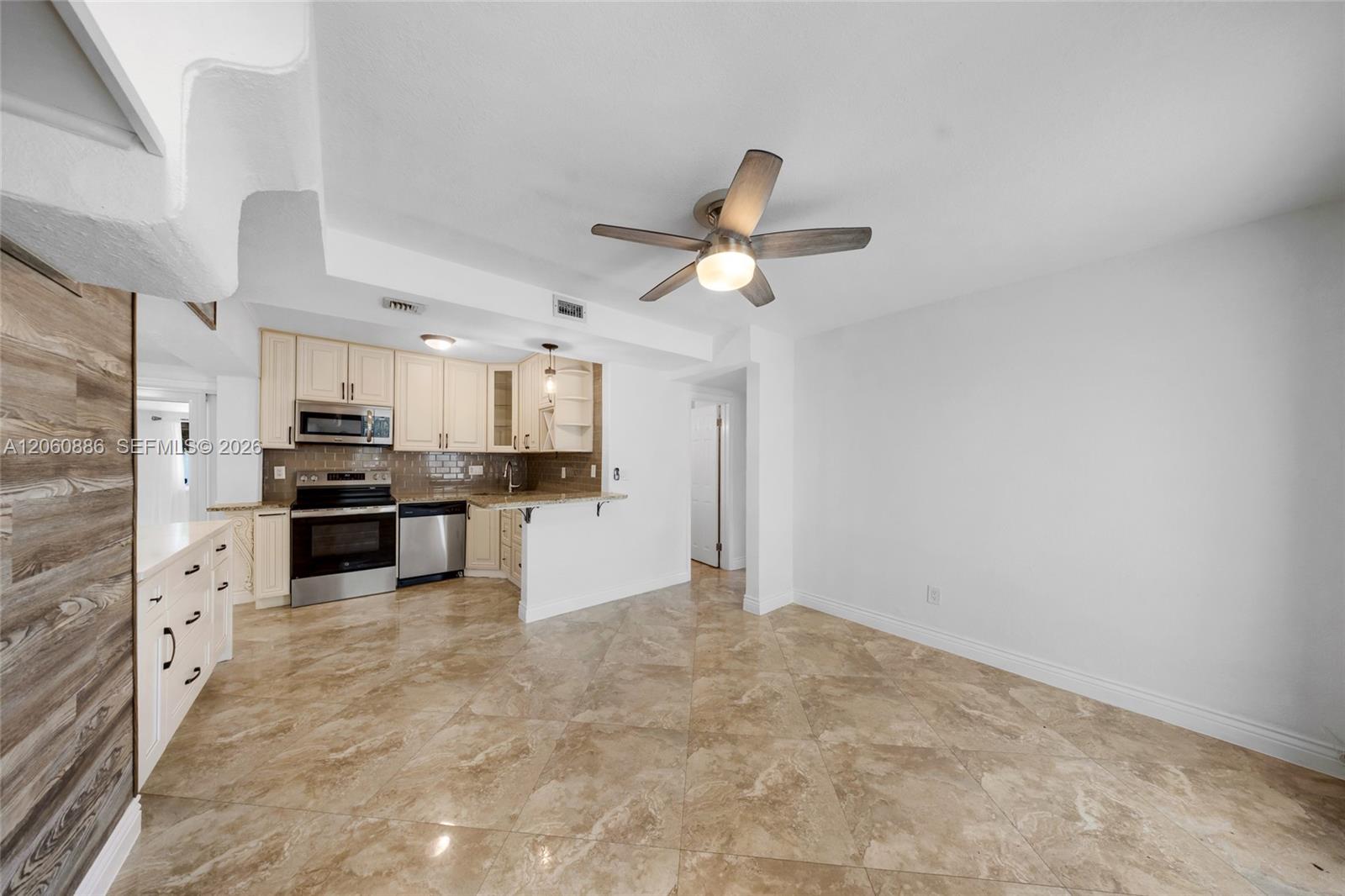 1837 NE 48th Ct # 0 — Photo 5