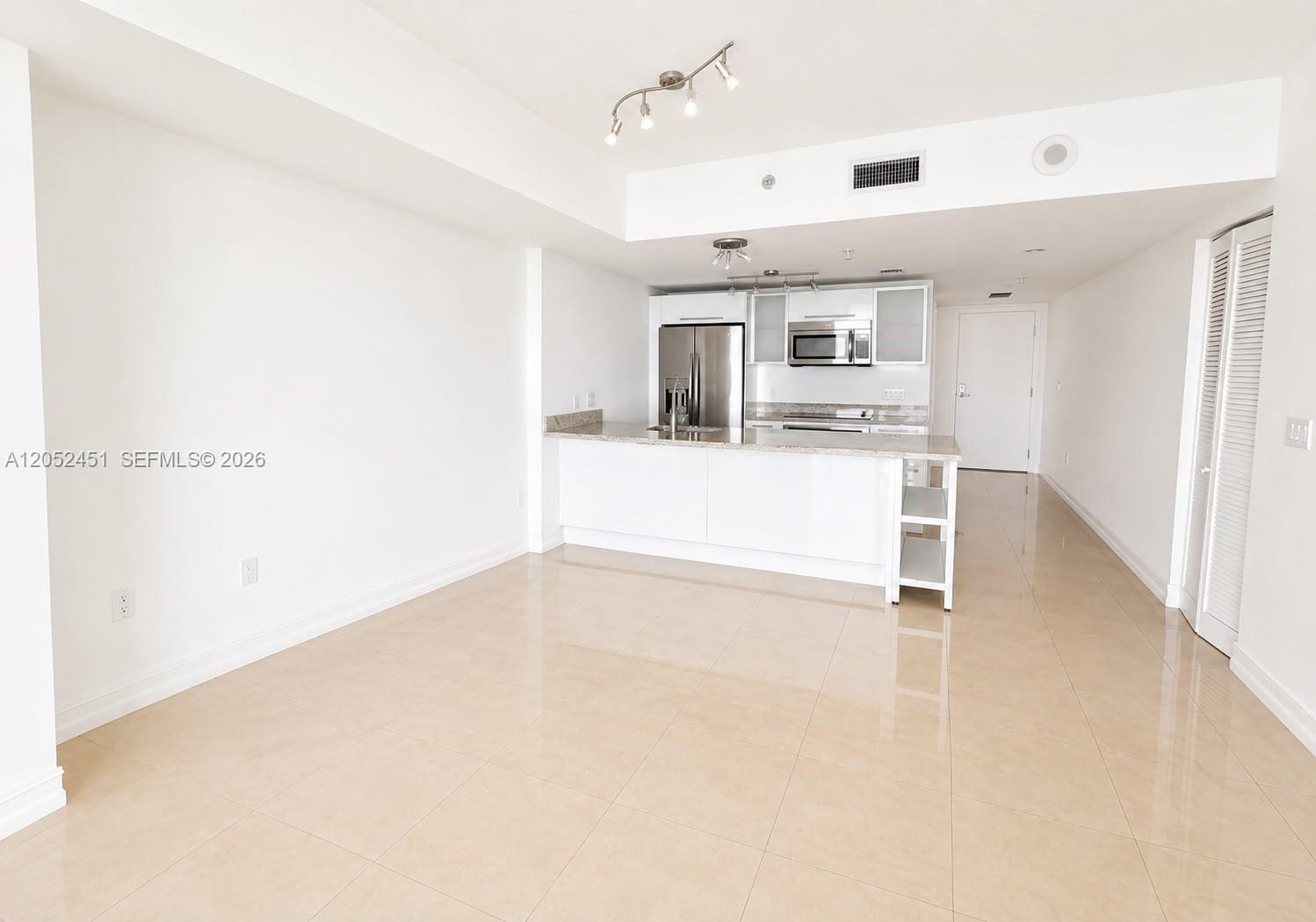 185 SW 7th St # 2505, Miami FL 33130