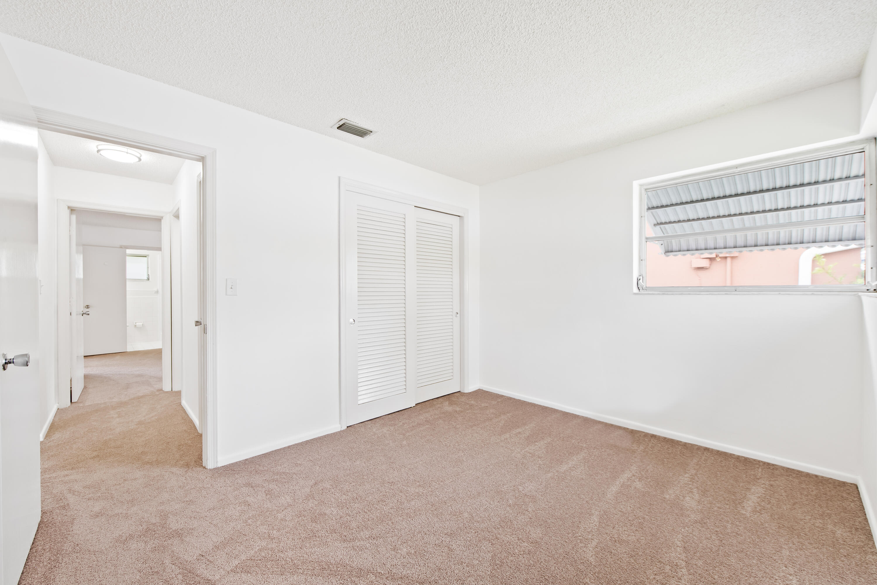 4524 NW 43rd Avenue — Photo 5