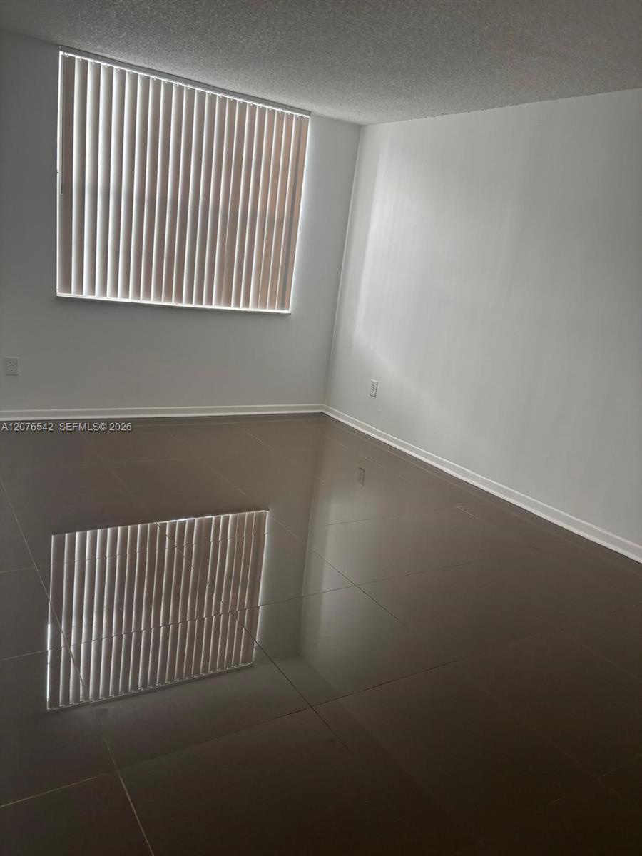 486 NW 165th St Rd # 308 — Photo 2