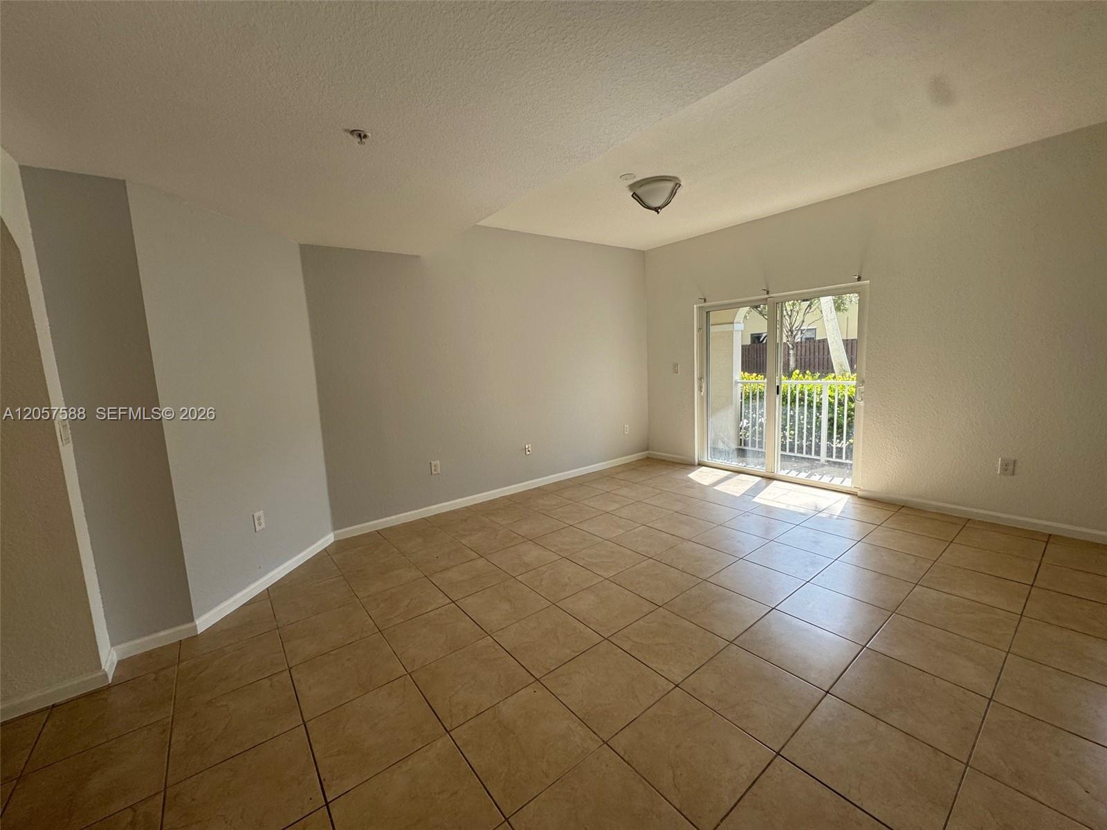 11601 NW 89 St # 106 — Photo 3
