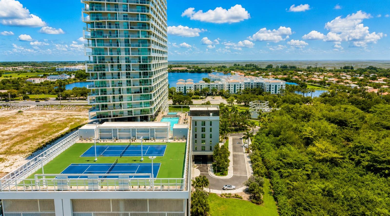 2000 metropica way # 2208 — Photo 3