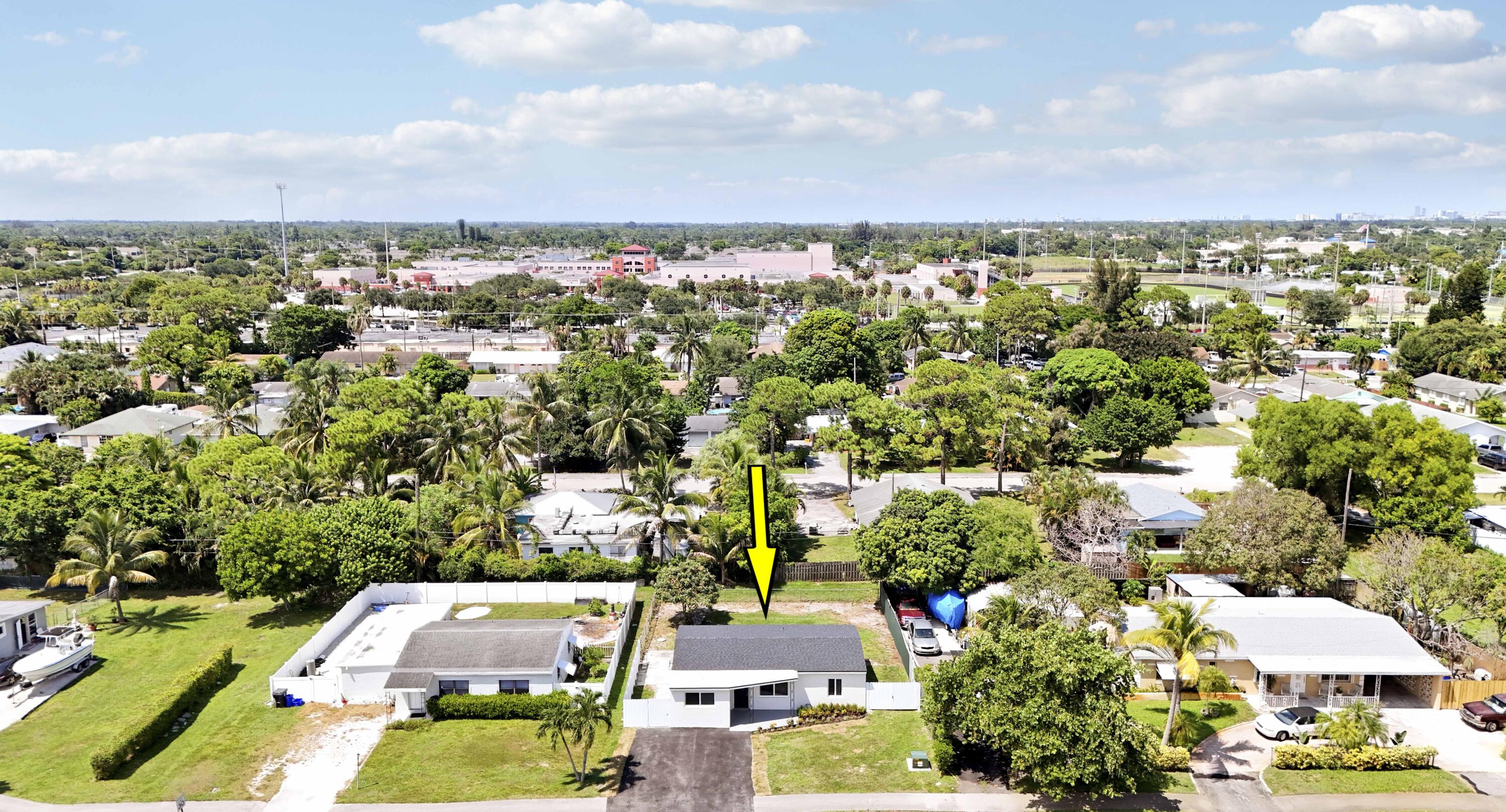 4785 Clinton Boulevard, Lake Worth FL 33463