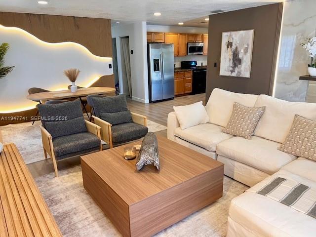 601 NW 10th St, Hallandale Beach FL 33009
