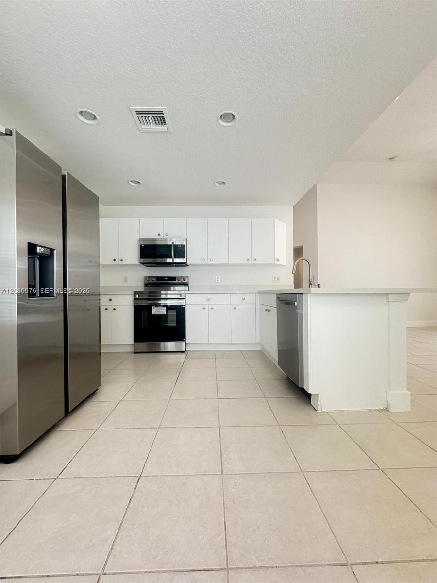4180 Sea Mist Way — Photo 2