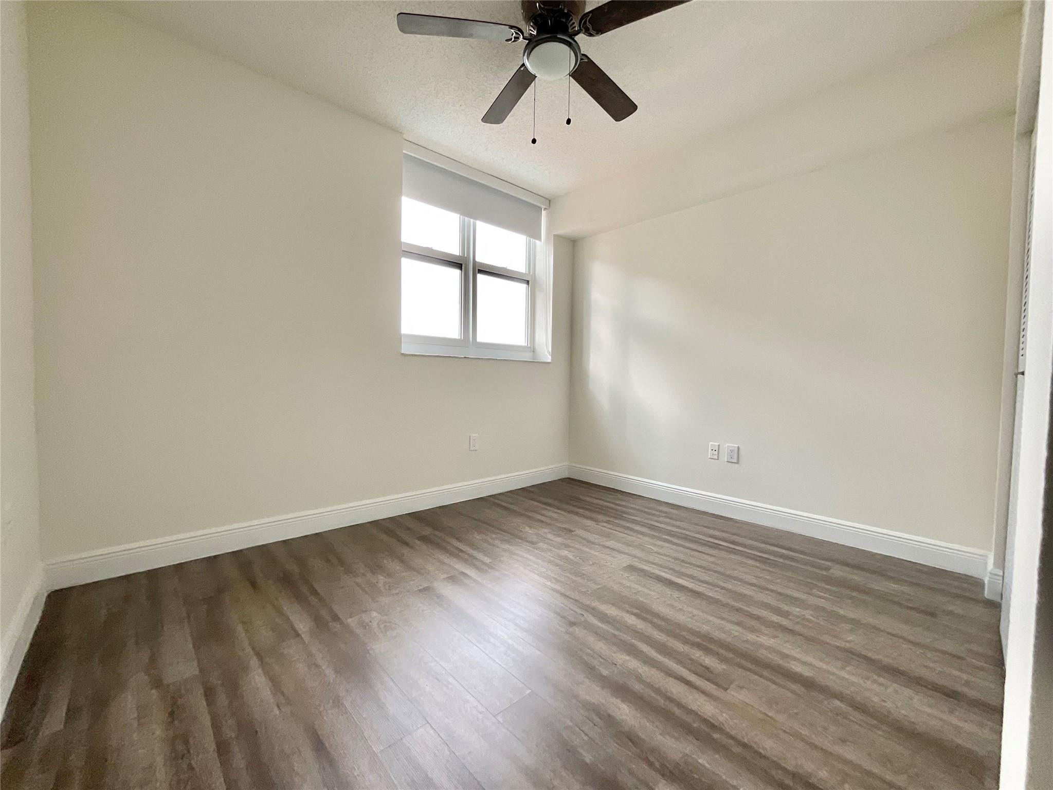 16900 N Bay Road # 804 — Photo 5