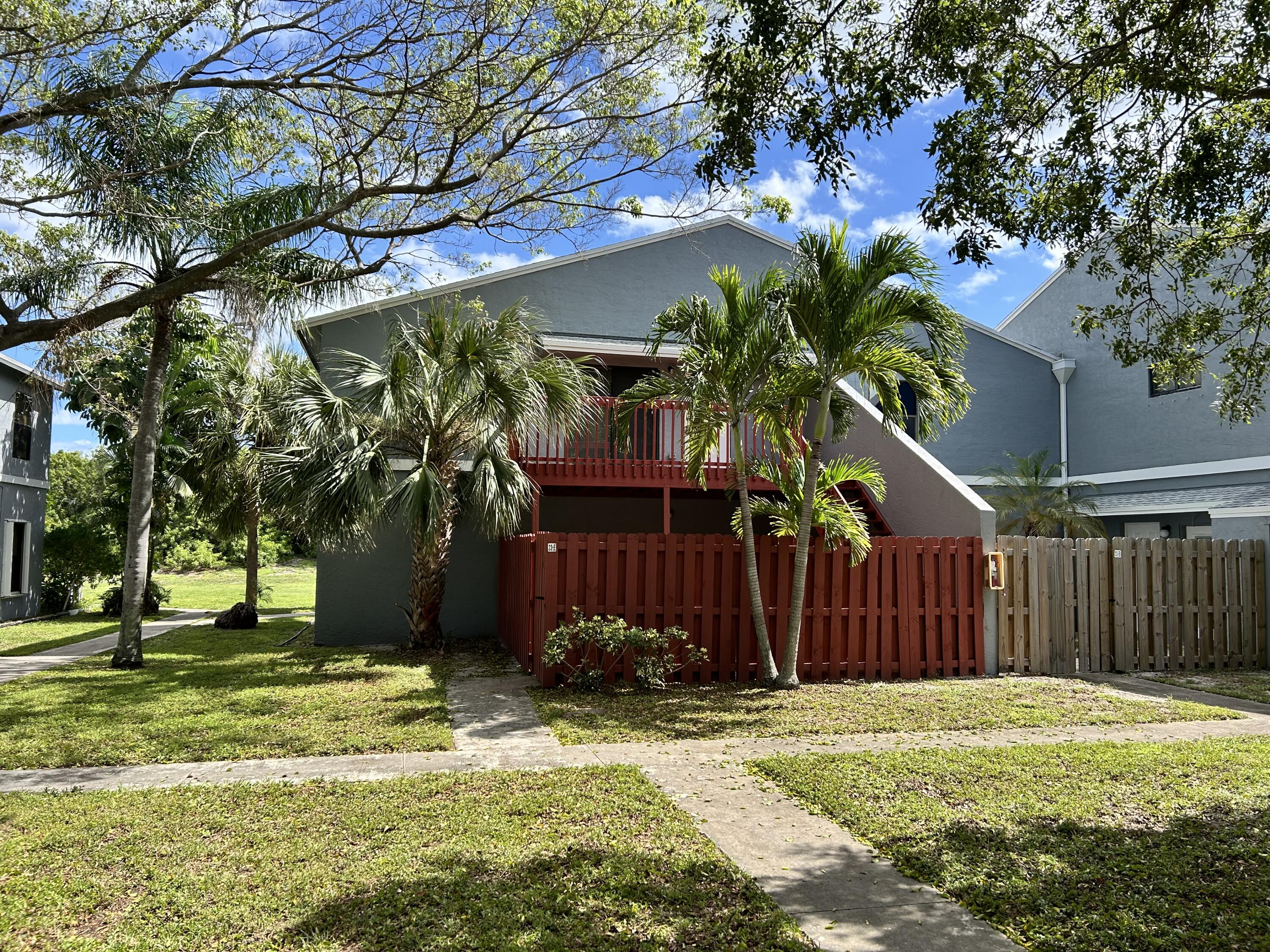 23 Crossings Circle # E, Boynton Beach FL 33435