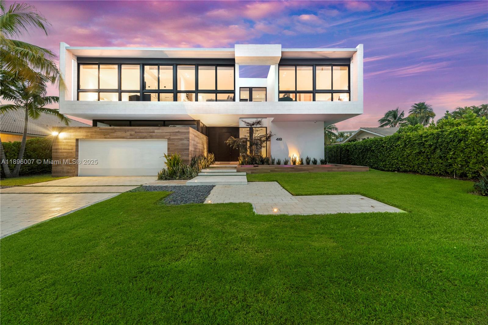 418 Sunset Dr — Photo 4