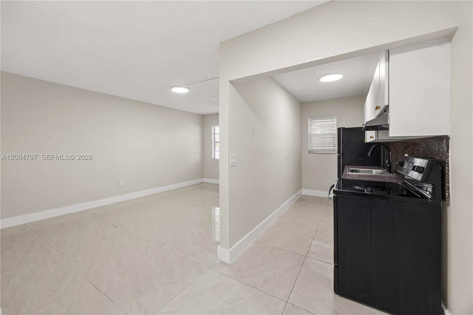 1720 Cleveland St # 111W — Photo 3