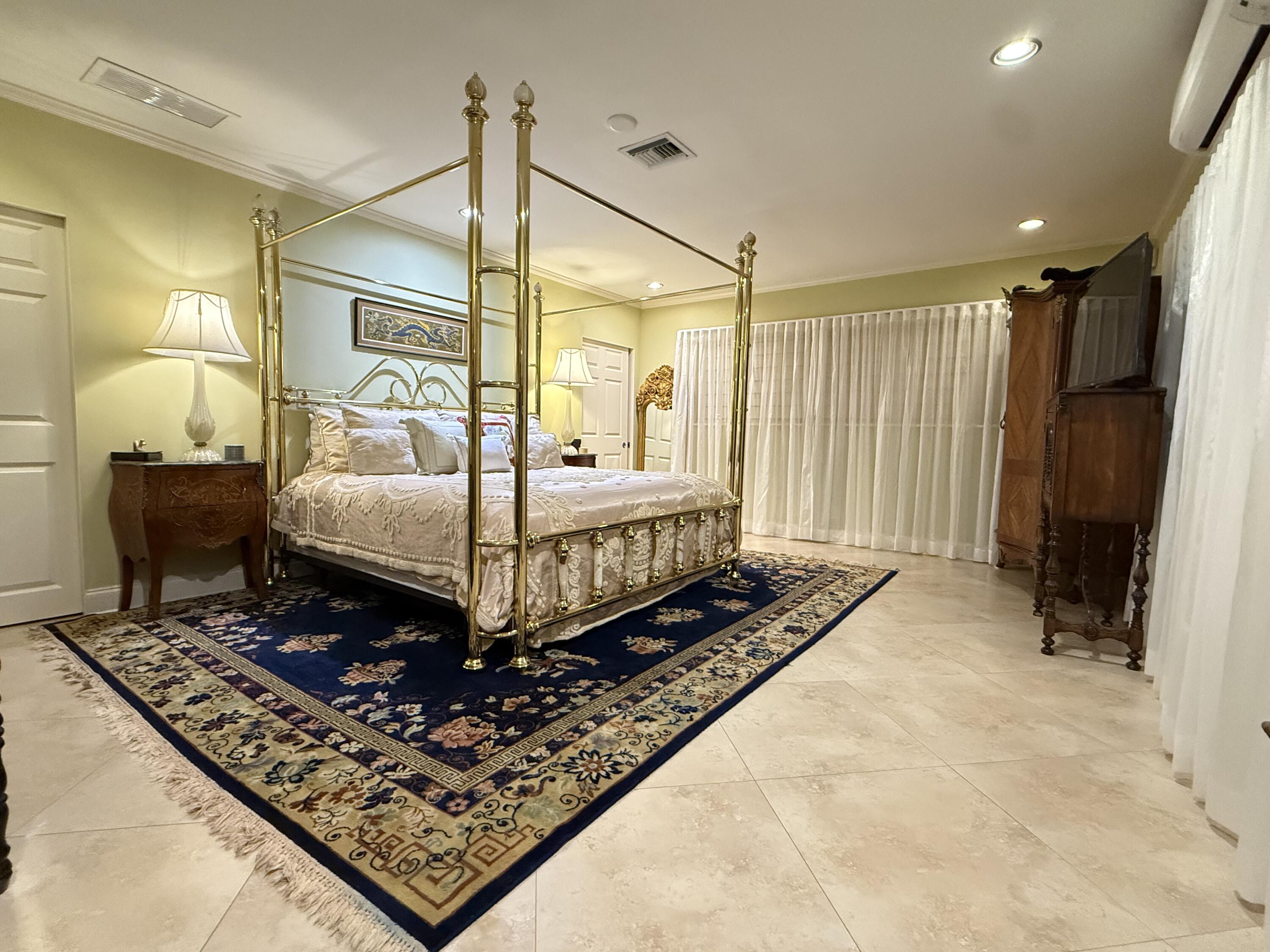 716 Middle River Drive — Photo 4