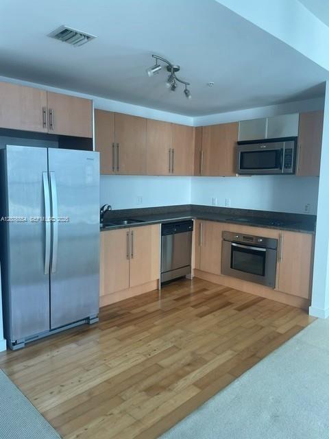 300 S Biscayne Blvd # 2303 — Photo 2
