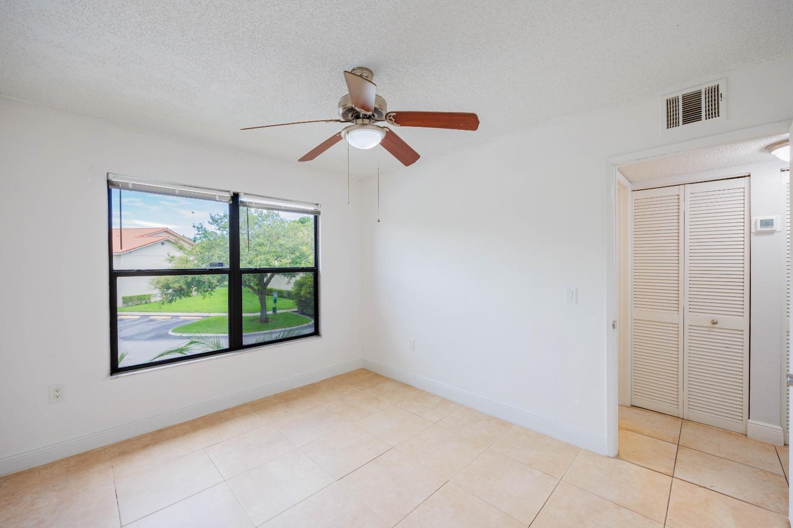 1524 Lake Crystal Drive # E — Photo 5