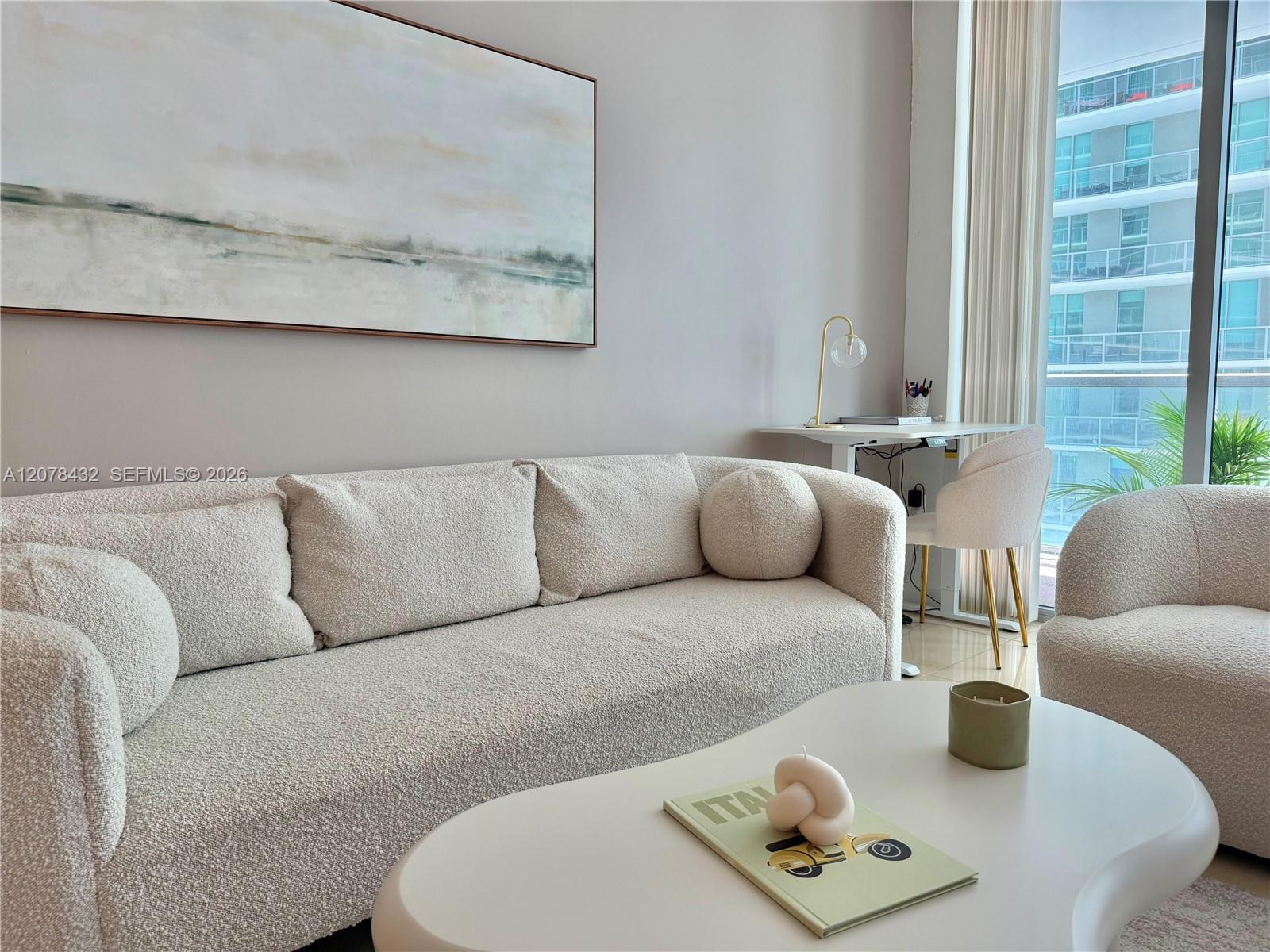 1111 SW 1st Ave # 2215-N — Photo 3