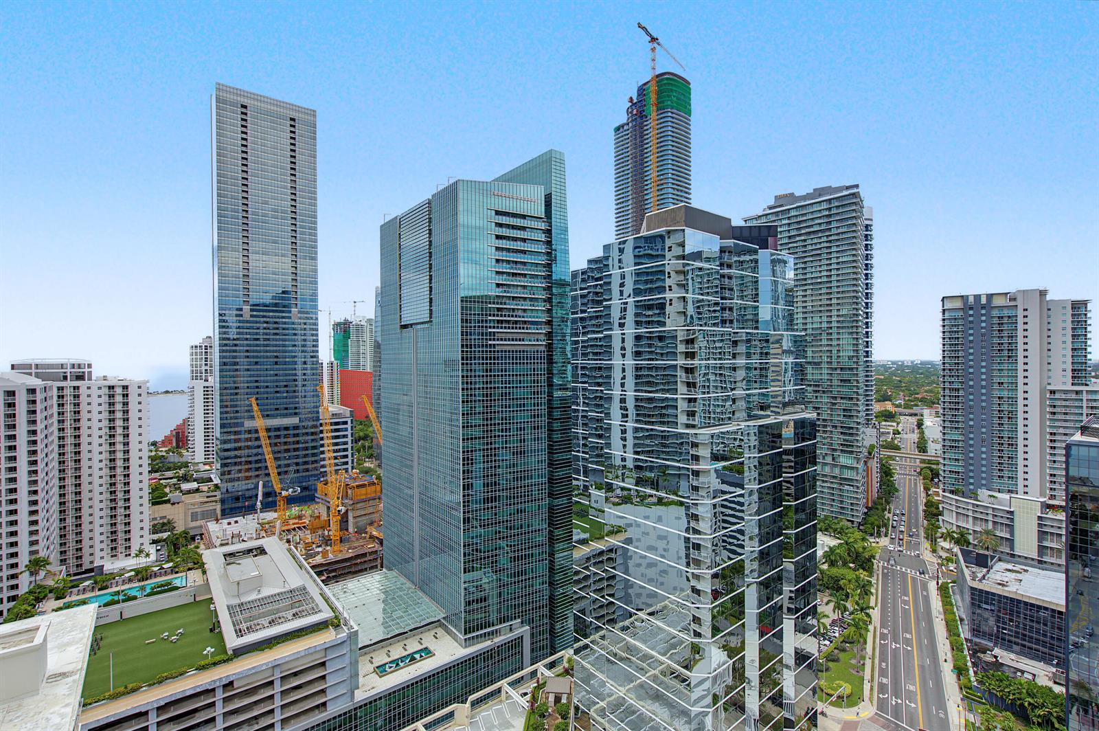 22-print-1200-brickell-bay-dr